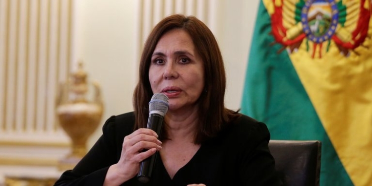 Karen Longaric