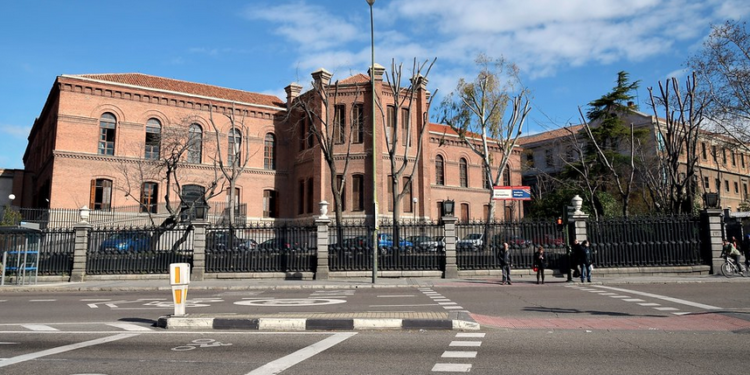 El Instituto Bilingüe de Secundaria Cervantes en Madrid será uno de los centros de votasción. (Flickr)