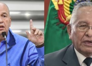 Los esministros Arturo Murillo y Víctor Hugo Cádernas. (Brújula Digital)
