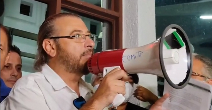 cívicos