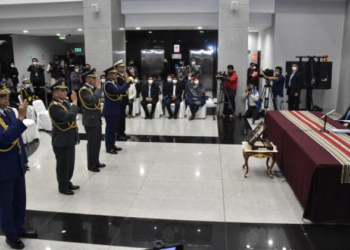 El presidente Luis Arce posesionó este martes al nuevo Alto Mando Militar | Foto ABI