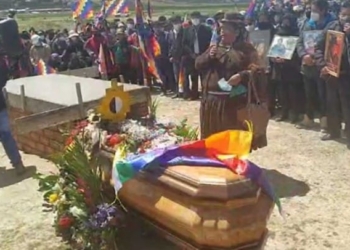 Entierro de Felipe Quispe Huanca en la comunidad Chijilaya | Foto: RRSS