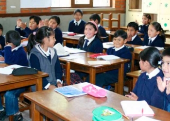 Niños en clases presenciales | Foto: ABI