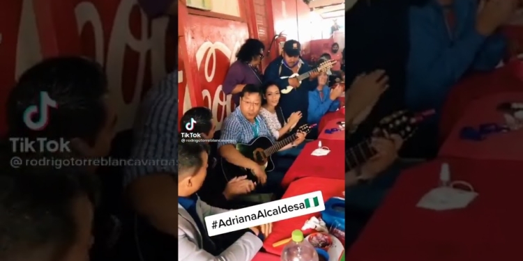 Guitarreada sin medidas de bioseguridad