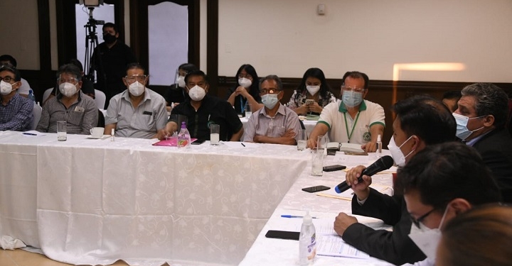 Reunión médicos de Bolivia y el Gobierno | Foto: Min. de Salud