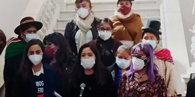 En Comunidad Ciudadana (CC) consideran que los derechos de la mujer son vulnerados en la detención de la expresidenta Jeanine Áñez