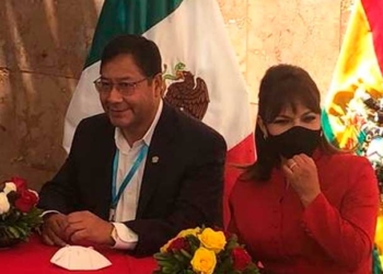 Luis Arce Catacora, presidente de Bolivia, y su esposa, Lourdes Durán, durante la visita oficial a México | Foto: 'La Jornada'