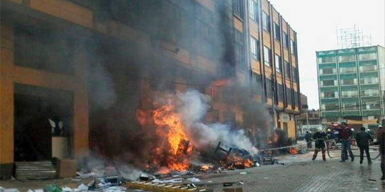 Alcaldía de El Allto en llamas | Foto: RRSS