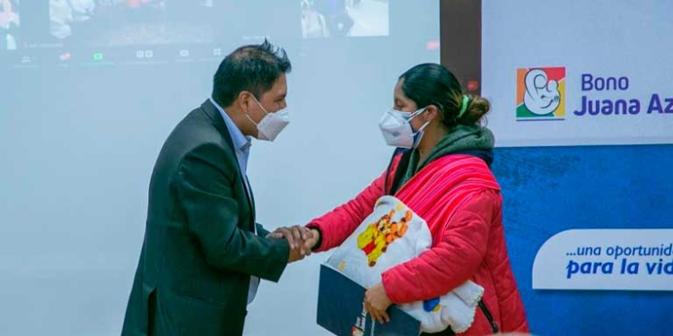 El Gobierno a través del ministro de Salud, Jeyson Auza, autorizó este miércoles al pago del Bono Juana Azurduy | Foto: ABI