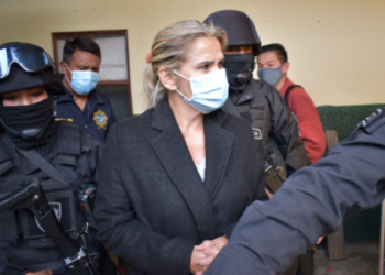 Áñez presta declaración ante la Fiscalía de La Paz | Foto: RRSS