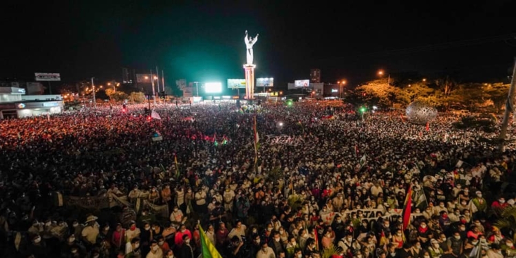 La concentración de la noche de este lunes en Santa Cruz | Foto: RRSS