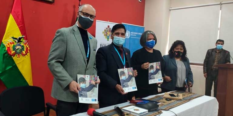 Ministro de Educación, Adrián Quelca junto a representantes de la ONU y UNICEF | Foto: Min. Educación