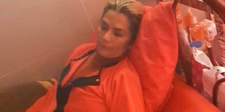 La expresidenta Jeanine Áñez fue beneficiada este viernes con una orden judicial para que reciba asistencia médica especializada | Foto: RRSS