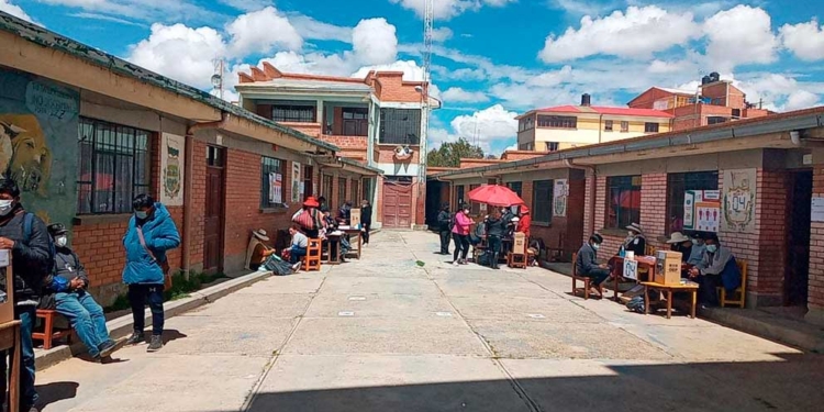 Ausentismo en los recintos del departamento de La Paz