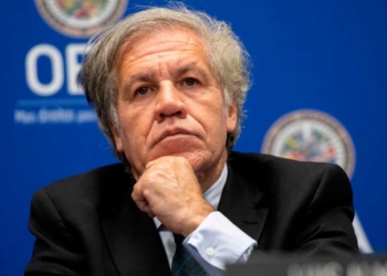Comentarios
América Latina
Almagro asegura que trabajo de la OEA en 2019 se ha enfocado en defender la democracia
19 Diciembre 2019 11:09 AM
El secretario general de la Organización de Estados Americanos (OEA), Luis Almagro, ha dicho en una conferencia de prensa que el trabajo del organismo que preside ha sido impecable.
El secretario general de la Organización de Estados Americanos (OEA), Luis Almagro | Foto: Voz de América
