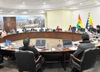 El presidente Luis Arce en una reunión de gabinete | Foto: ABI