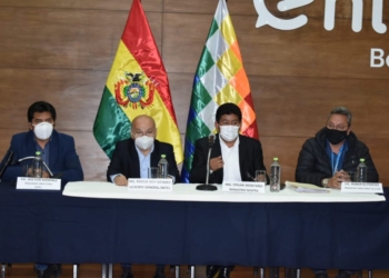 El ministro de Obras Públicas Edgar Montaño en conferencia de prensa- (Min. Ob. Públicas)