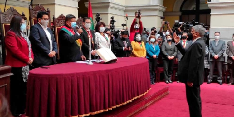 Iván Arias jura como nuevo alcalde de la ciudad de La Paz | Foto: AMN