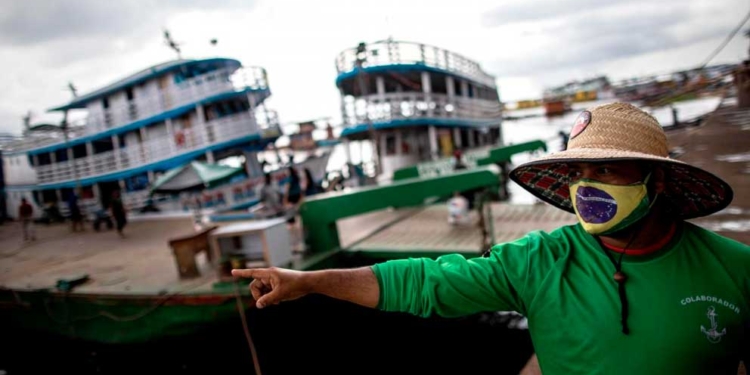 Seis casos positivos de la variante india fueron detectados en una embarcación proveniente de Sudáfrica. | Foto: NEAHOY