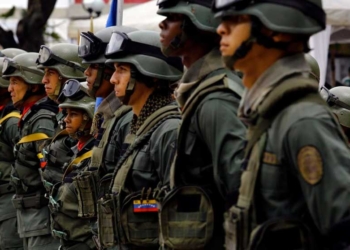 Archivo - Soldados del Ejército de Venezuela. - JUAN CARLOS HERNANDEZ / ZUMA PRESS / CONTACTOPHOTO