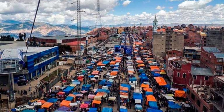 Feria 16 de julio de la ciudad de El Alto