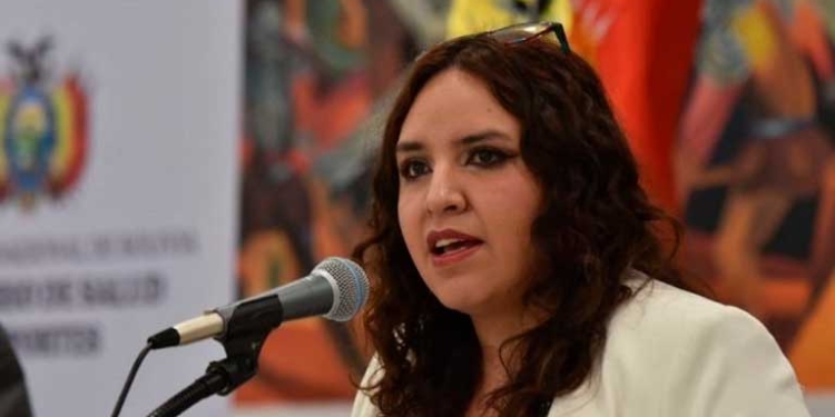 La viceministra de Promoción y Vigilancia Epidemiológica, María Renee Castro