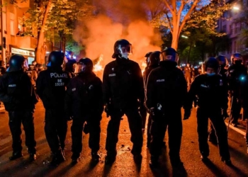 Enfrentamientos con la Policía tras las manifestaciones del 1 de Mayo | Foto: El Mundo