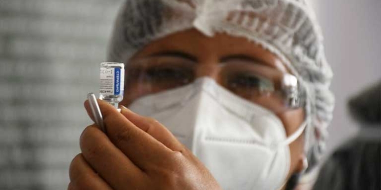 Ministerio de Salud autoriza vacunación contra el COVID-19 para mayores de 30 años