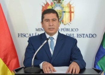 El director de la Fiscalía Especializada en Delitos Contra la Vida y la Integridad Personal, Sergio Fajardo | Foto: ABI