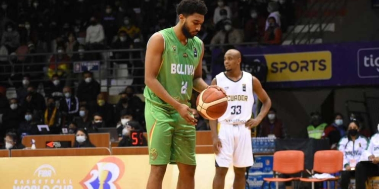 El estadounidense-boliviano Joshua Reaves, figura en la selección nacional de basquetbol | Foto: RRSS