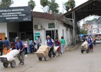 Furor de ciudadanos bolivianos por comprar en Argentina | Imagen: Cadena 3