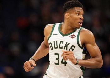 Giannis Antetokounmpo no se detiene
