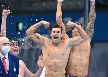 Estados Unidos ganó el oro en natación y pasó al frente en el medallero (Foto: AFP).