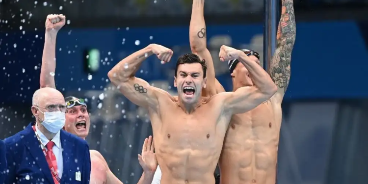 Estados Unidos ganó el oro en natación y pasó al frente en el medallero (Foto: AFP).