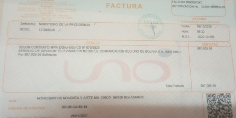 Una de las facturas emitidas por la cadena televisiva. (GS)