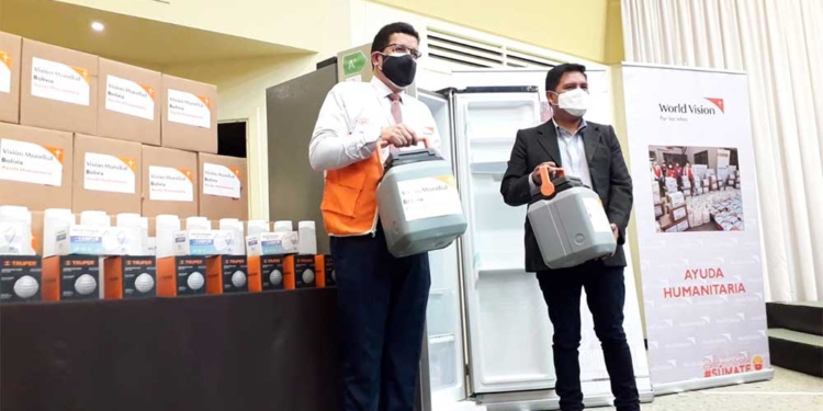 Visión Mundial entrega equipos de cadena de frío a 42 municipios de Bolivia