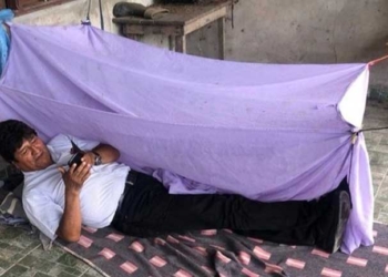 Evo Morales horas antes de abordar avion mexicano