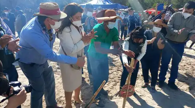 Karen Sánchez, Ejecutiva de Desarrollo del Gobierno Autónomo Regional de Gran Chaco Villa Montes encabezó el desafío de los 100 sábalos al palo en coordinación con la Plataforma de Turismo | Foto: El Andaluz