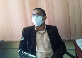 El jefe de la Unidad de Epidemiología del SEDES La Paz, Dr. Mayber Aparicio