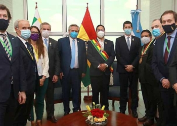 Alberto Fernández con el presidente de Bolivia, Luis Arce. | Foto: La Nación