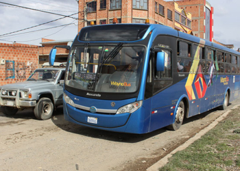 Solo 13 de los 60 buses de Wayna Bus están funcionando en El alto debido a falta de mantenimiento
