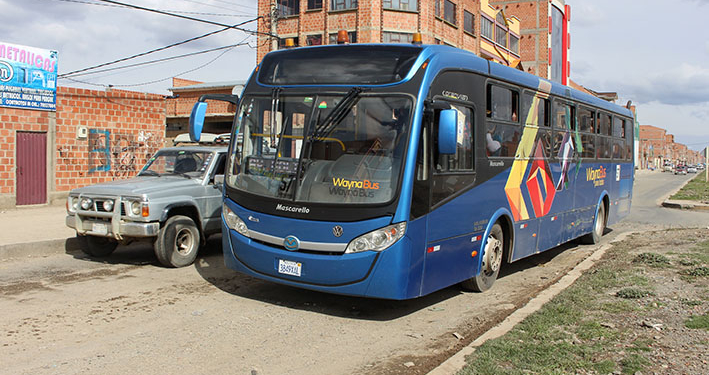 Solo 13 de los 60 buses de Wayna Bus están funcionando en El alto debido a falta de mantenimiento