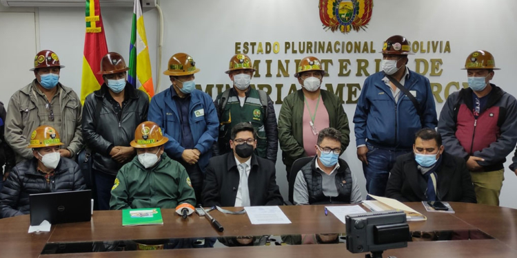 Se suspenden las movilizaciones de las “mil esquinas” de cooperativistas mineros