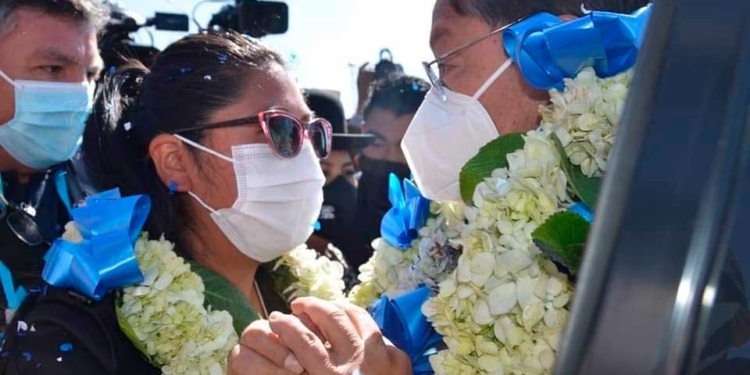 Eva Copa y Luis Arce