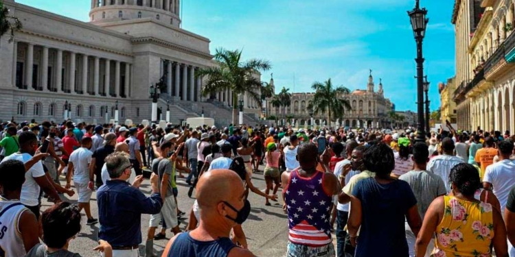 Cubanos se manifestaron ante el Capitolio el pasado domingo (Foto: AFP)
