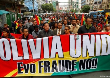 Manifestantes en una protesta en La Paz el miércoles 6 de noviembre 2019.