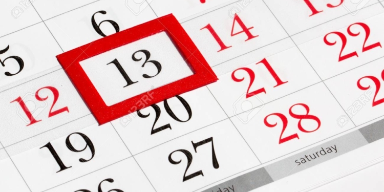 Calendario marcado con la fecha 13 / ma8