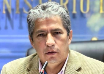 El ministro de Defensa de Bolivia, Edmundo Novillo