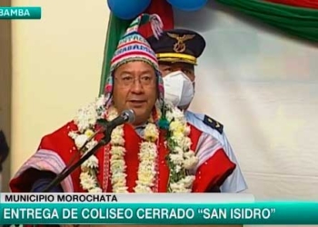 Luis Arce entrega coliseo cerrado para 1.500 personas con inversión de Bs 5,3 millones en Morochata