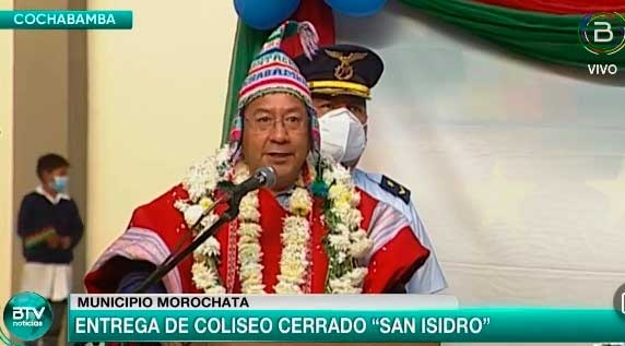 Luis Arce entrega coliseo cerrado para 1.500 personas con inversión de Bs 5,3 millones en Morochata